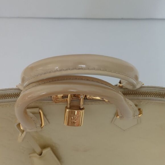 Louis Vuitton Vernis Alma Pm Monogram Doctor Bag - Picture 8 of 17